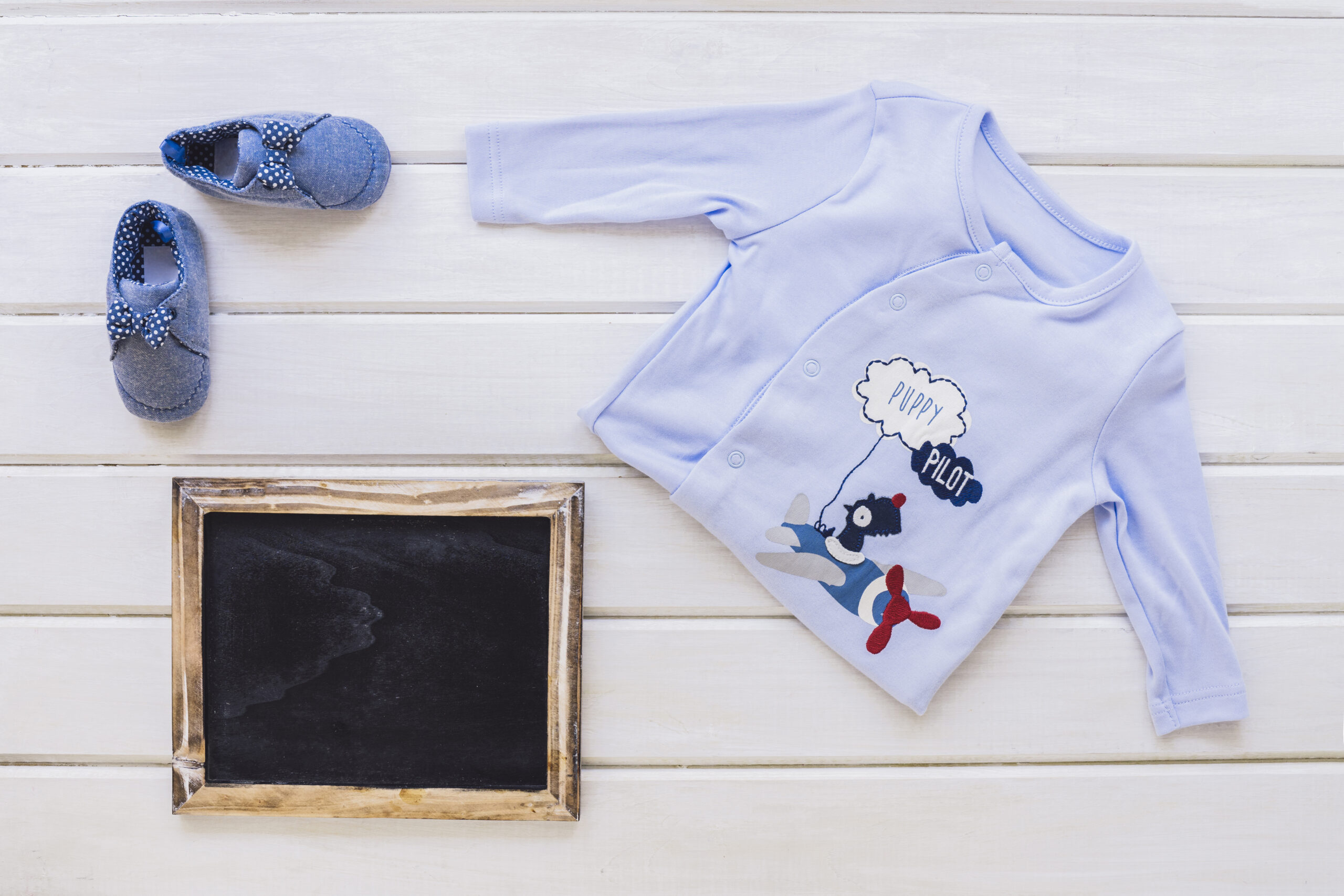 baby-boy-concept-with-slate